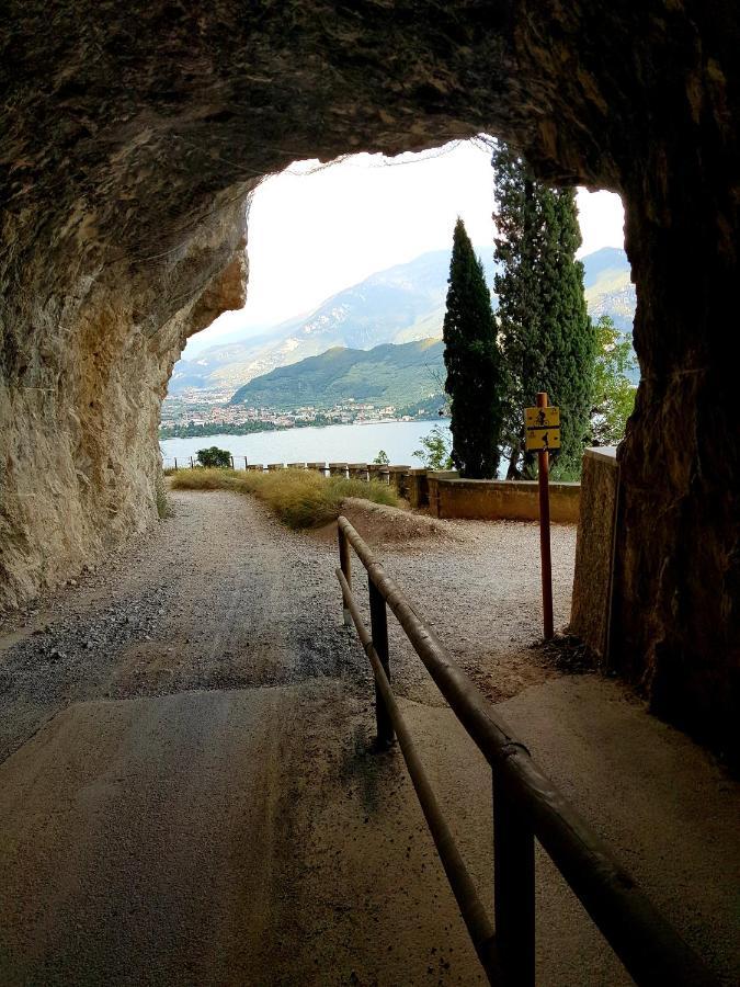Lake Garda Bike&Hike Apartment Riva del Garda Buitenkant foto
