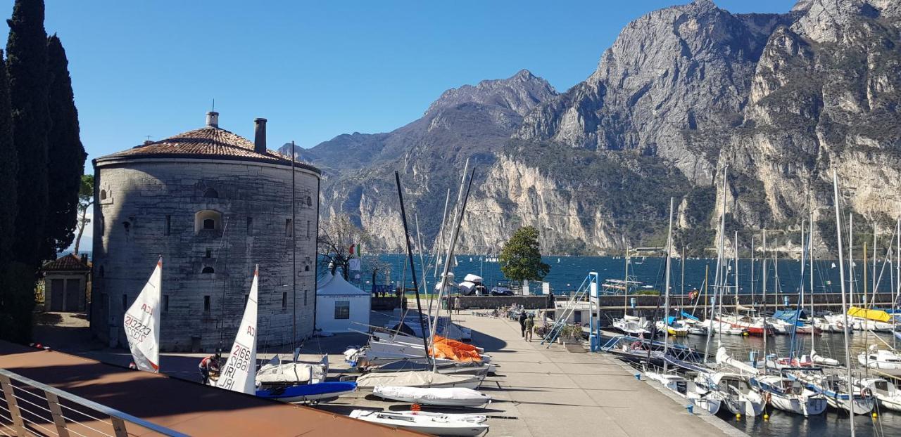 Lake Garda Bike&Hike Apartment Riva del Garda Buitenkant foto