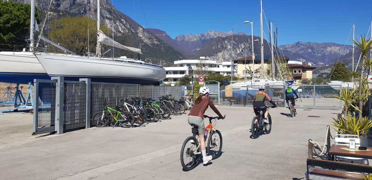 Lake Garda Bike&Hike Apartment Riva del Garda Buitenkant foto
